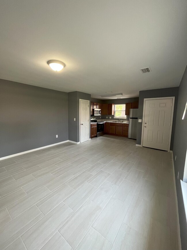 Photo - 19 Park Cir SE
