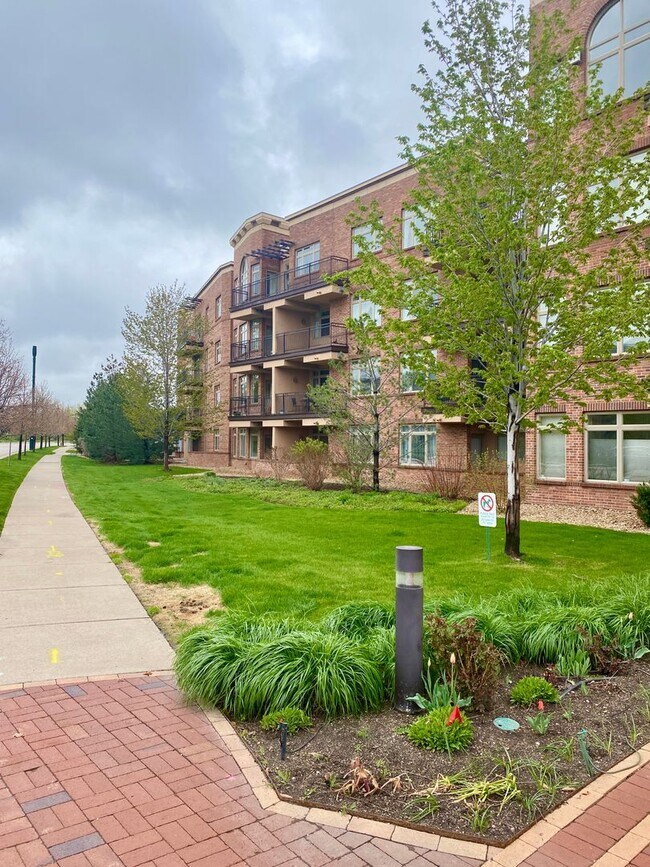 Photo - 2 bed/2 bath 4th Floor Unit in Cherry Creek! Covered Parking & Laundry Included! Unit 405