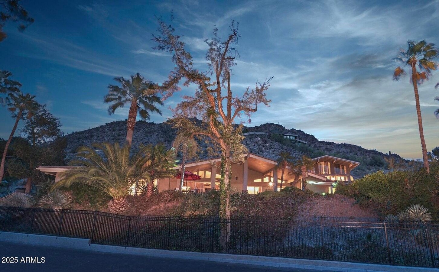 Photo - 3500 E Lincoln Dr