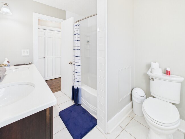 Photo - 201 Bluebird Ln