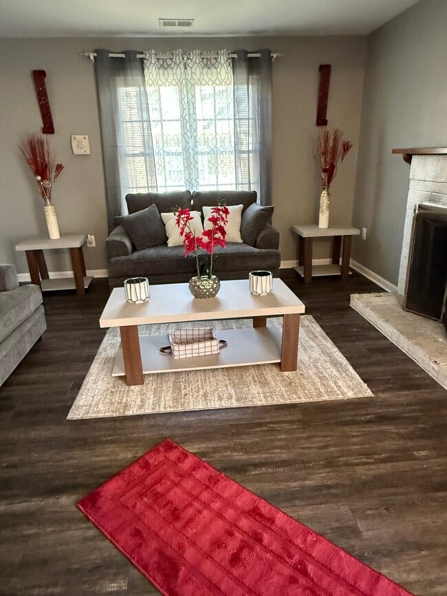 Photo - 4537 Reeves Pl