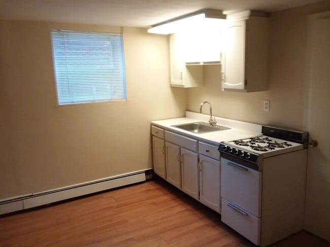 Building Photo - 1225 15th St Unit Ground Floor Rental