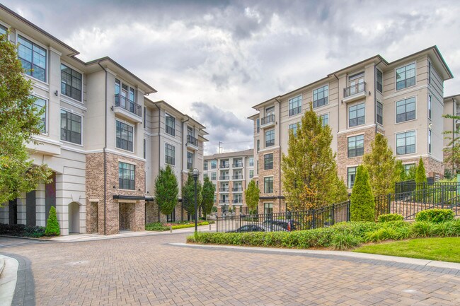 Our Windsor Communities team is ready to lead you on your VIP tour