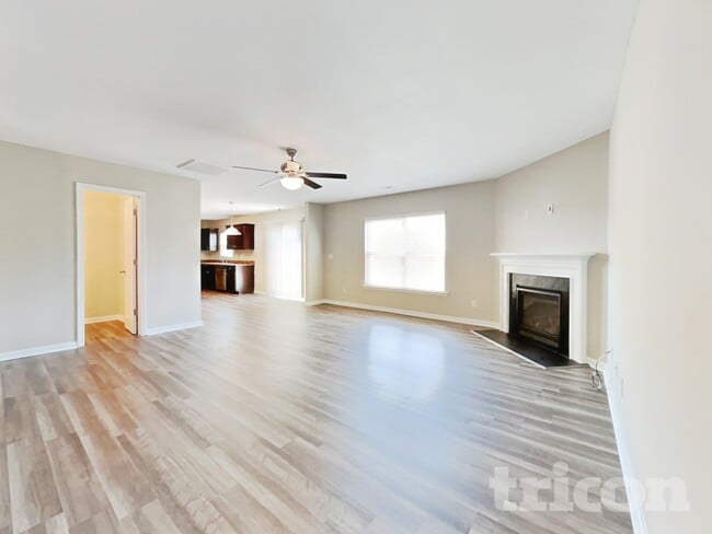 Photo - 547 Falls Cottage Run