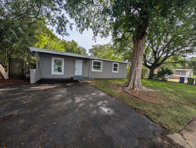 Photo - Bright & Updated Rental Near Downtown Fort Lauderdale