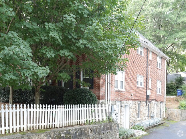 The Berkshire Condominium - The Berkshire Condominium