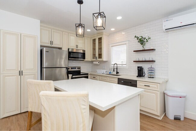 Photo - 102 S Lockwood Dr Unidad 1