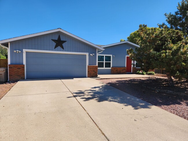 Stunning 3 bed / 2 bath Solar Home in Desi... - Stunning 3 bed / 2 bath Solar Home in Desi...