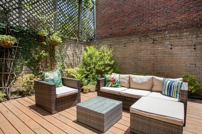 Photo - 1942 Indiana St