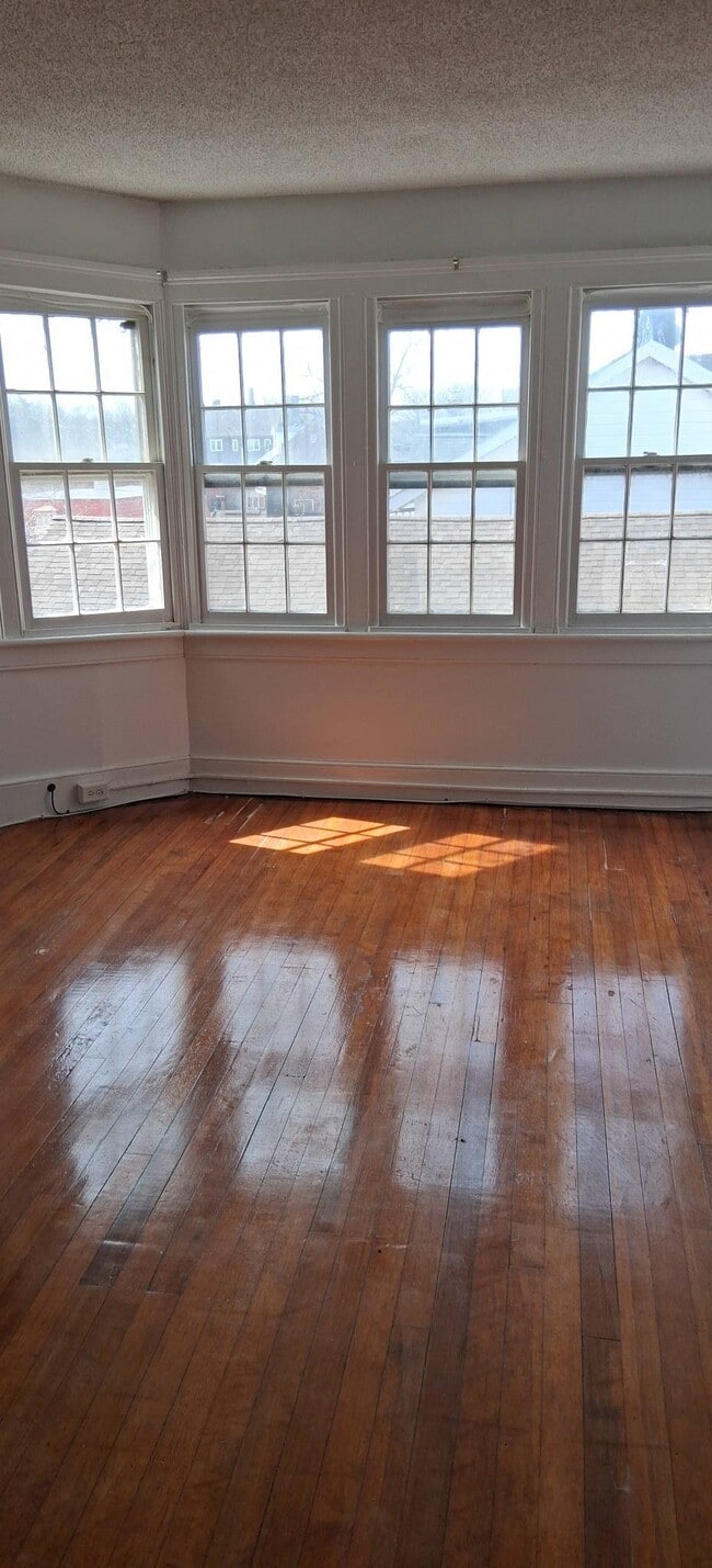 Photo - 204 Main St Unit 4F