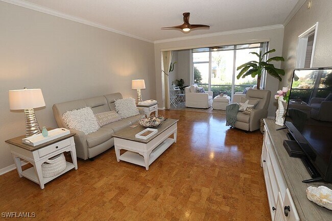 Photo - 7058 Barrington Cir Unidad 102