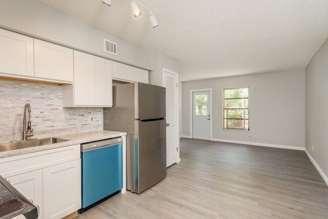 Photo - 2262 Swedish Dr Unidad APT 10