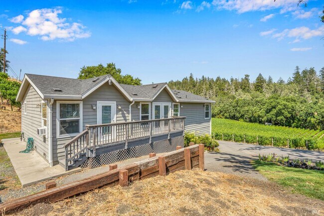 Photo - 1623 Whitehall Ln