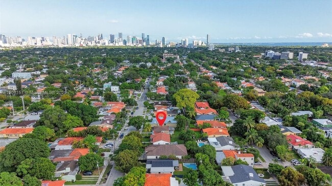 Photo - 2464 SW 19th St