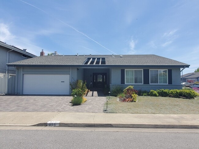 Building Photo - 875 Arcturus Cir