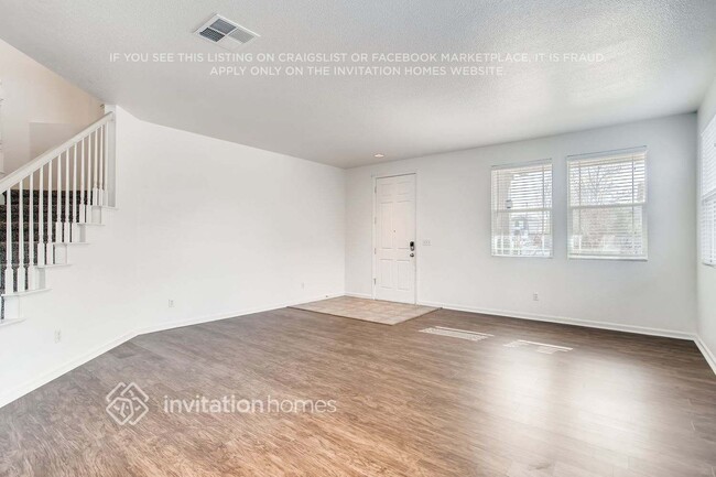 Photo - 865 Devonshire Ln