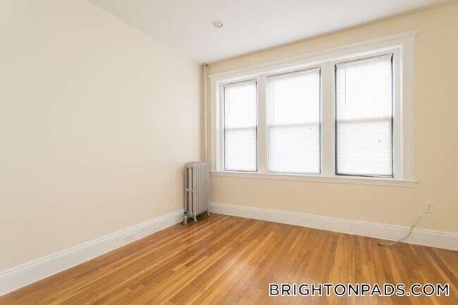 Photo - 12 Elko St Unit 7
