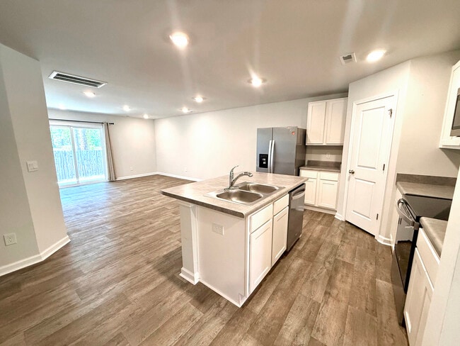 Photo - 1568 Bellamy Pl Dr