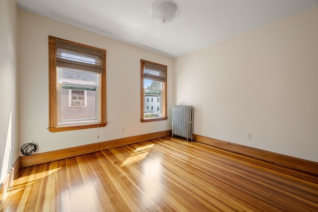 Photo - 26 Chilton St Unit 3