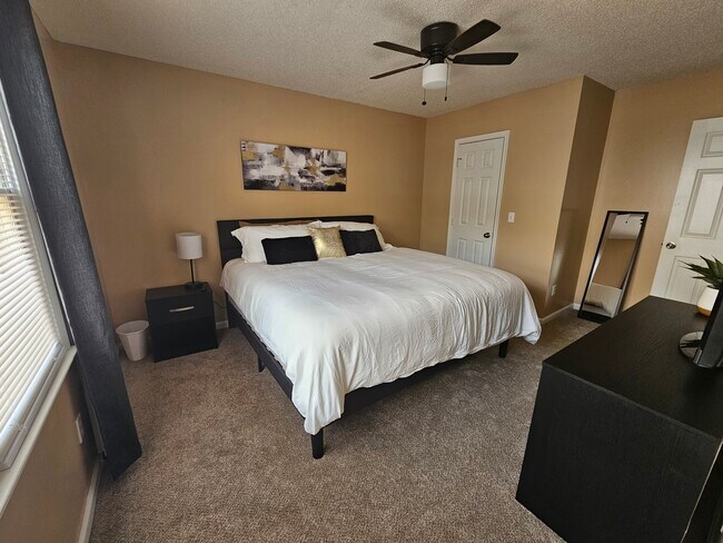 814 Guilford College Rd Unit 186