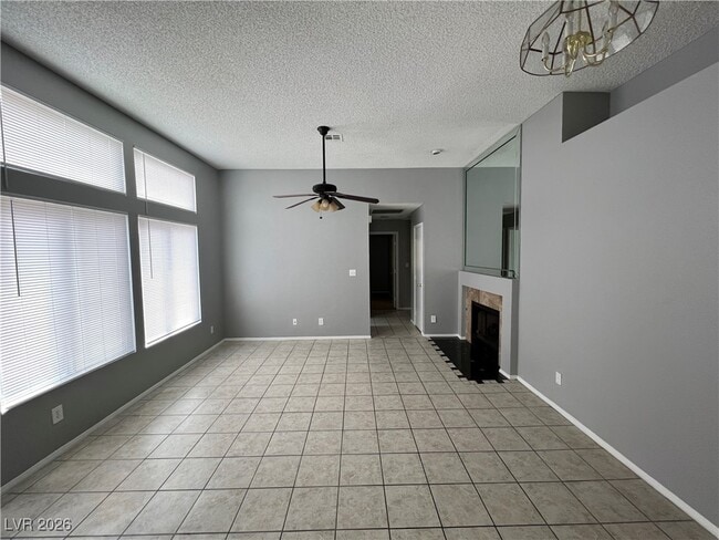 Photo - 1718 Comstock Dr