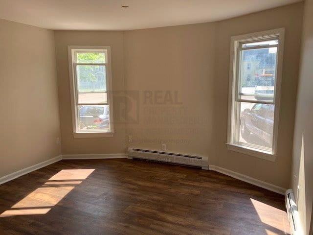 Photo - 147-149 N Main St Unidad 4