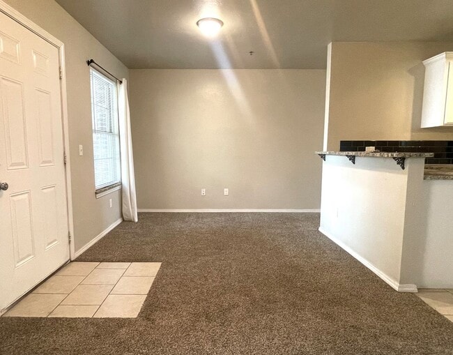 Building Photo - 2442 NW 39th St Rental