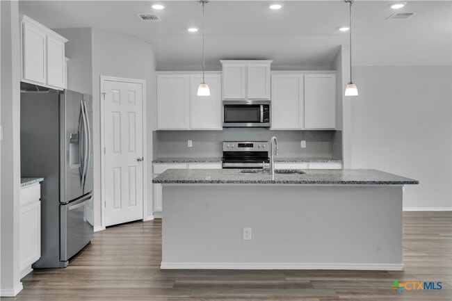 Building Photo - 1303 Prospector Trl