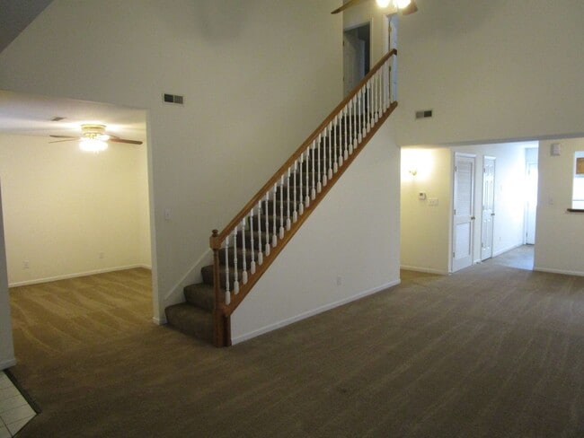 Photo - 1704-1706-1706 Louise Cir