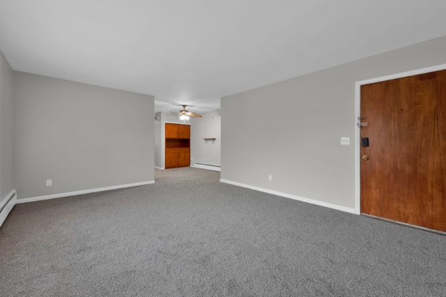 Photo - 125 Zinn Pl Unit A