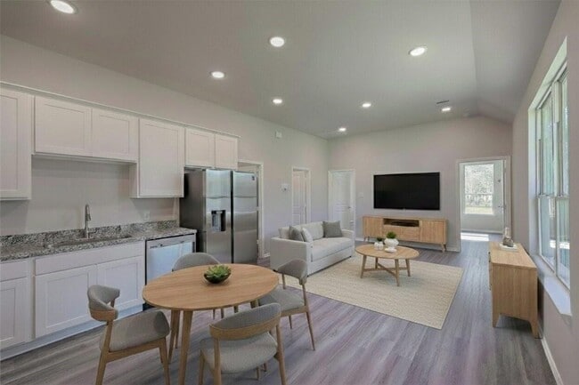 Building Photo - 11632 Vistawood St