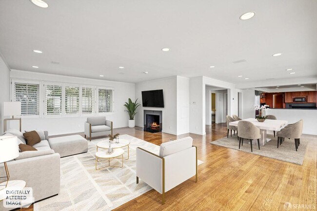 Photo - 2 Glenbrook Ave