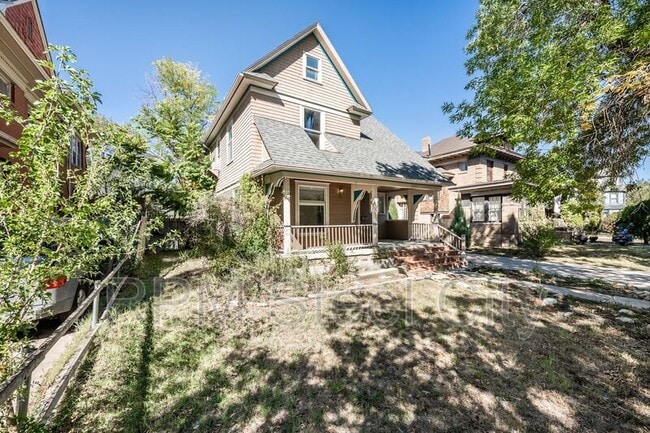 Photo - 2125 N Grand Ave