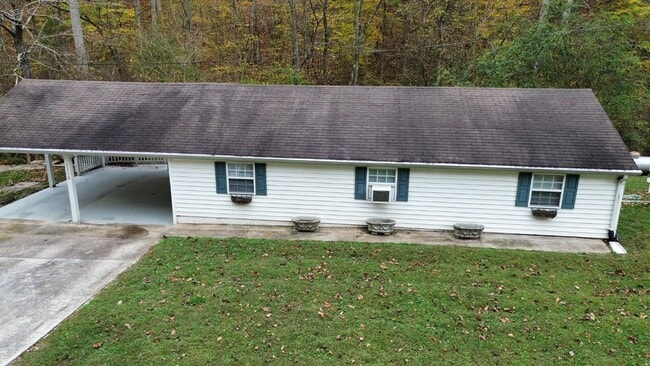 Building Photo - 1116 Je Sartain Rd