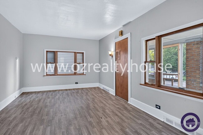 Photo - 1019 Coventry Ave
