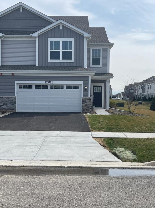 Building Photo - 12011 Jordi Rd