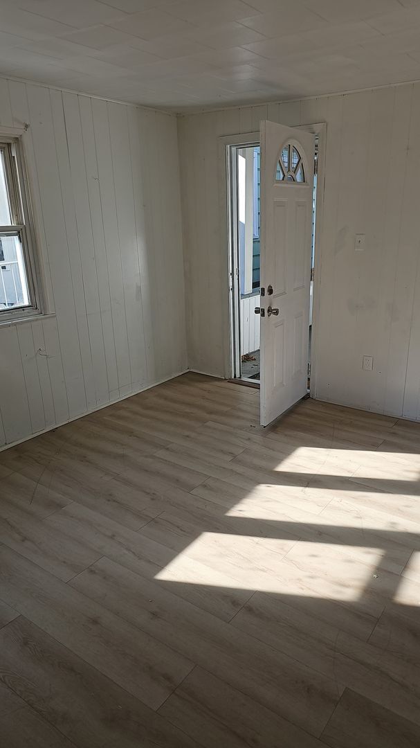 Photo - 64-66 Hutson Unidad 66