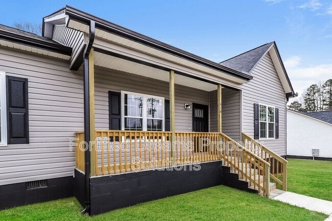 Photo - 418 N Smith St