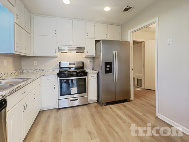 Photo - 11069 Hunters Ln