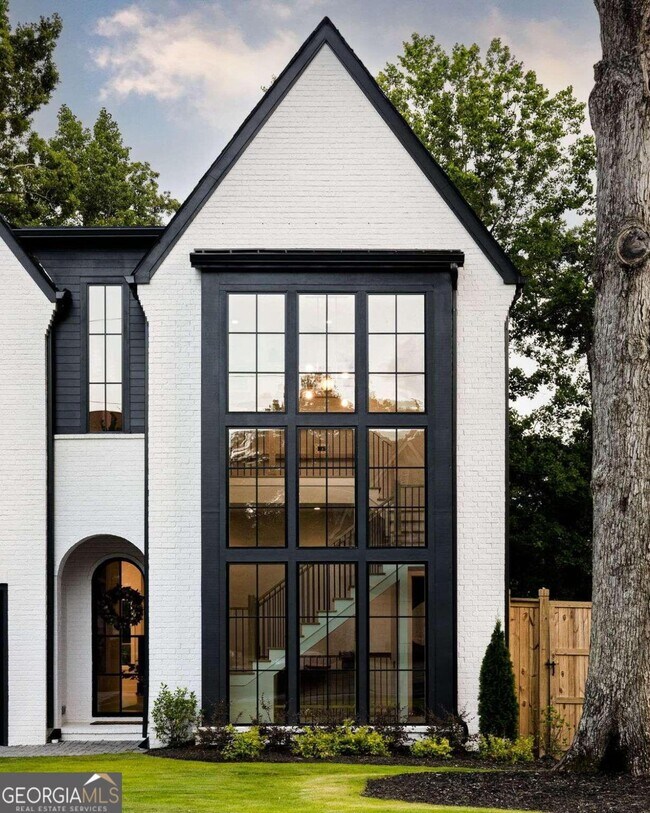 Photo - 1515 Grant Dr NE