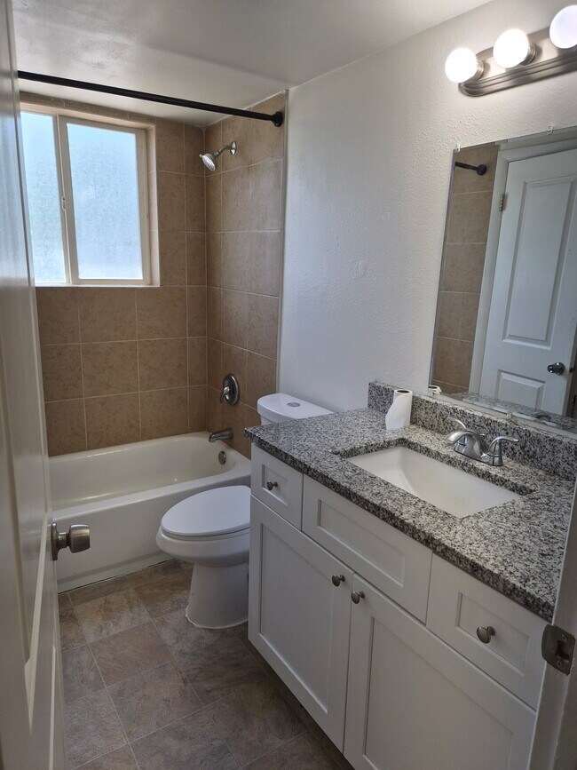 Photo - Magnussen Apartments Unit 27