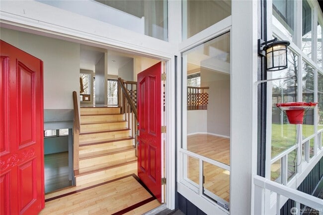 Photo - 3bd/2.5ba Bellevue House