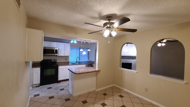 Photo - 1632 Nueces Dr