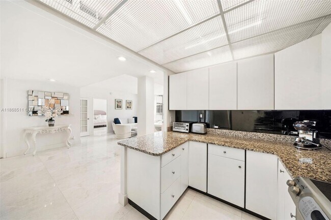 Photo - 5055 Collins Ave Unit 10G