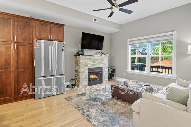 Photo - 3612 Flad Ave