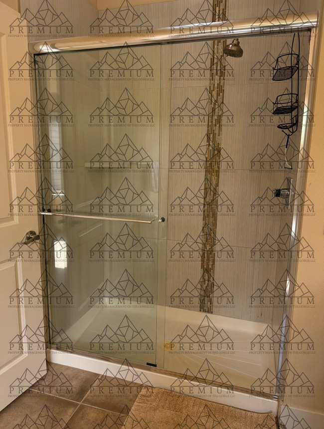 Photo - 2 BED 2 BATH FULLY FURNISHED HOME!!!