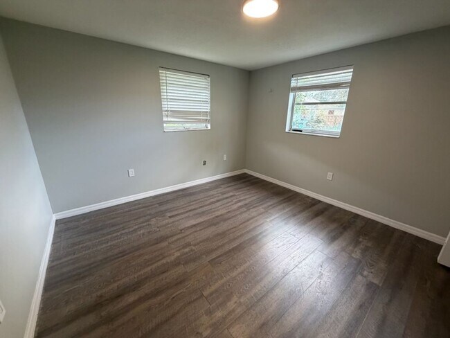 Photo - 702 21st Ave W Unit C