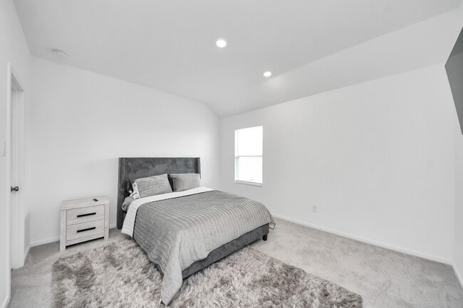 Photo - 6326 Golden Seaton Dr