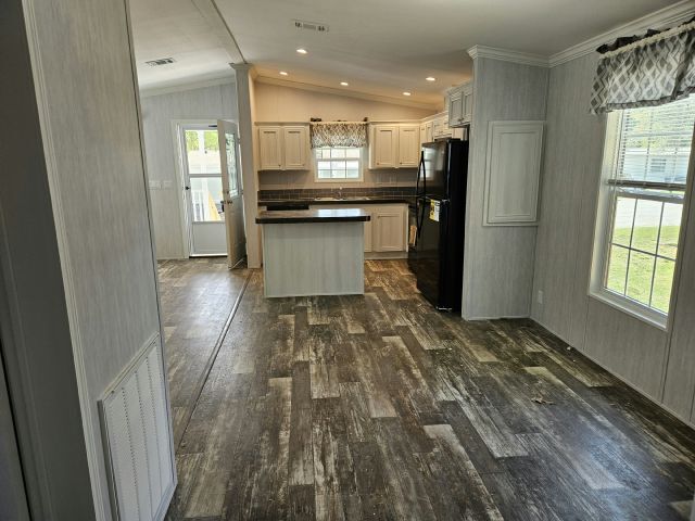 Photo - 3323 NE 14th St