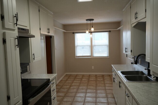 Photo - 3813 33rd St